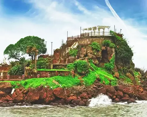 Dona Paula Viewpoint